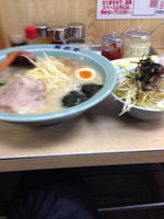 「らーめん中 ネギ丼」@ラーメン青木亭 瀬崎店の写真