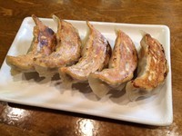 「特製ギョーザ 350円」@はりけんラーメンの写真