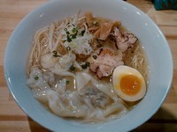 「海老ワンタン鶏そば(塩) ￥880＋替玉 ￥100」@めんや 正明の写真