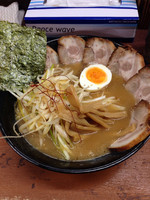 「醤油ネギチャーシューラーメン➕麺硬め」@麺屋 塞翁 -SAIOU-の写真