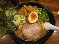 「節骨こってりたいぞーラーメン　（大盛無料）」@節骨麺たいぞう 池袋東口店の写真