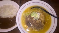 「塩ラーメン＋牛すじカレー（７００円＋１００円）」@シマシマトムの写真