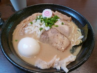 「特製濃厚中華そば（980円）」@中華そば 輝羅の写真