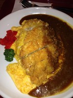 「オムカツカレー¥1,100」@横濱たちばな亭 横浜赤レンガ倉庫店 横浜赤レンガ倉庫店の写真