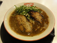 「炙り焼きらーめん（こってり・太麺）」@らーめん壱蔵の写真