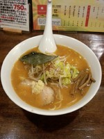 「ジャンク味噌らは（ニンニク）＋激（フツカラ）」@ラハメン ヤマンの写真