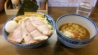 「つけ麺(大盛)全部のせ」@兎に角 亀有店の写真