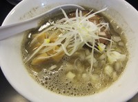 「煮干中華そばＨＡＲＤ（７８０円）＋追い玉」@煮干中華そば のじじの写真