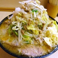 「みそラーメンブタ（ヤサイニンニクあぶら）850円」@ラーメン二郎 京成大久保店の写真