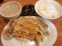 「餃子全品盛り、ご飯セット900円」@亀戸の餃子専門店 藤井屋の写真
