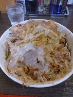 「黒ラーメン、ギトギト、カチ盛り、魚」@骨太味覚の写真