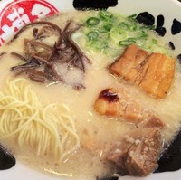 「博多白とんこつラーメン682円」@博多とんこつラーメン三代目てらッちょ。の写真
