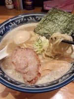 「塩味玉らーめん800円」@○心厨房の写真