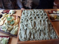 「大へぎそば（6人前）\4410+天ぷら3人前\2370」@塩沢そば処 田畑屋の写真