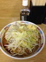 「TARO麺少なめ野菜少なめニンニク+うずら」@ラーメン二郎 栃木街道店の写真