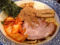 「油そば（普通盛） ＋キムチ＋シンハービール」@旅人の木の写真