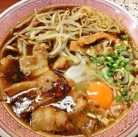 「徳島風ラーメン＋半ライス(780円＋100円)」@こだまり屋の写真