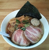 「甲州鶏そば(醤油)+大盛　(確か850円？)」@湖麺屋 Reel Cafeの写真
