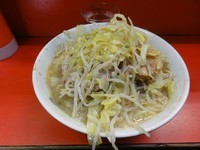 「ラーメン　600円　ニンニク　カラメ」@ラーメン二郎 三田本店の写真