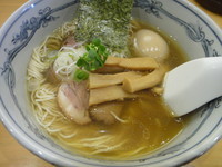 「塩らーめん＋半熟味付玉子」@らーめん いまるやの写真