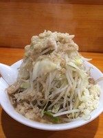 「豚入りラーメン」@ラーメン角次の写真