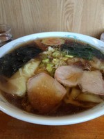 「ワンタン麺(醤油)」@手打ち中華 たきざわの写真