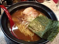 「魚介豚骨ラーメン（３００円・オープンセール価格）」@麺屋 板橋の写真