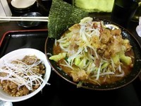 「【限定】背脂海老味噌ラーメン780円＋チャーシュー炊き込み御」@煮干 丸めの写真