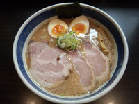 「特濃ラーメン900+大盛100」@九段 斑鳩の写真