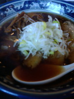 「肉入り中華そば」@井戸端よしおの写真