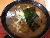 「中華そば（６８０円）細麺・味玉（クーポン利用で無料）」@くりの木 上尾店の写真