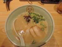 「豚骨プレーン」@TOKYO豚骨BASE MADE by 博多一風堂 ペリエ海浜幕張店の写真