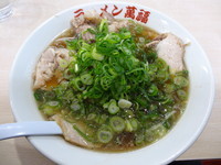 「しょうゆラーメン」@ラーメン 萬福 下鳥羽本店の写真