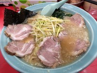 「ネギチャーシュー（中盛）／￥850+￥100」@かいざん 西船橋店の写真