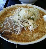 「みそカレーラーメン・大盛（830円）+チーズ（180円）」@北海とんこつらーめん 純輝 白井店の写真