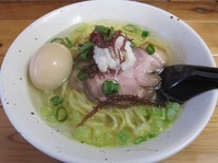 「限定　赤エイ塩ラーメン＋味玉」@麺屋 玲の写真