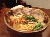 「信州味噌　味噌漬け炙りチャーシュー麺（半ライス＋餃子セット）」@麺場 田所商店 神栖店の写真