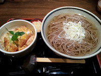 「かつ丼定食(かつ丼+かけそば)900円)」@信州そば処 そじ坊 高崎モントレー店の写真