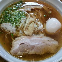 「あっさり魚出汁海老風味（醤油）６８０円＋味玉（クーポン）」@はりけんラーメンの写真