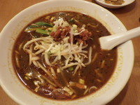 「黒担々麺」@京城飯店の写真