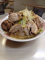 「小ラーメン豚」@ラーメン荘 歴史を刻め 本店の写真