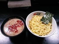 「つけ麺＋ゲキ辛」@らーめん三獣使の写真