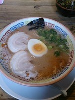 「分校ラーメン」@久留米とんこつラーメン松山分校の写真