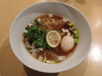 「味玉鴨そば（細麺）：1000円」@紫 くろ㐂の写真