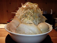 「ラーメン(並)200g(650円)煮玉子(100円)他」@ラーメン どかいち 福山曙店の写真
