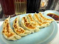 「餃子　（餃子セット　800円）」@兆楽 道玄坂店の写真