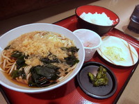 「ミニたぬきそば　（納豆定食　350円）」@名代 富士そば 三軒茶屋店の写真