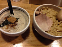 「つけ麺+おすすめトッピング(煮玉子、半チャーシュー)」@めん業一筋 善龍の写真