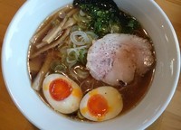 「醤油ラーメン700円＋味玉サービス」@麺処 門つるの写真
