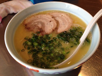 「らーめん750円＋替玉100円」@らーめん まる玉 横浜青葉台店の写真